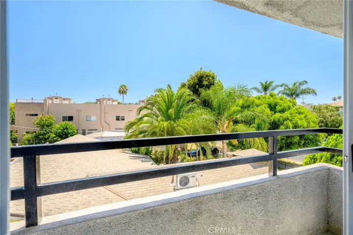 4328 Whitsett Avenue, Studio City, California 91604