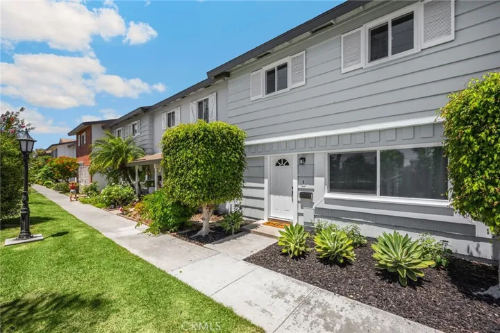 9579 Adams, Huntington Beach, California 92646