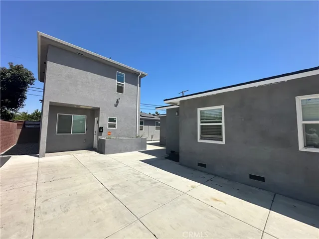 712 N Thorson, Compton, California 90221