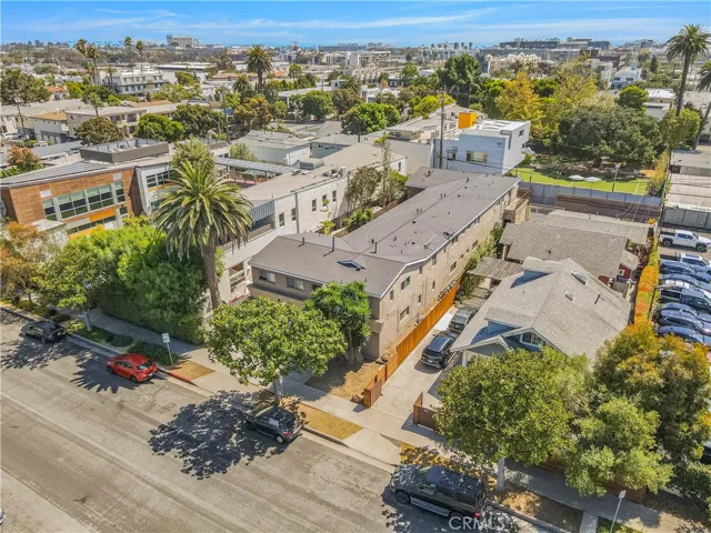 1444 Euclid, Santa Monica, California 90404