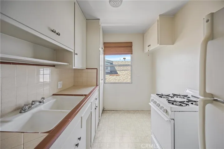 1444 Euclid, Santa Monica, California 90404