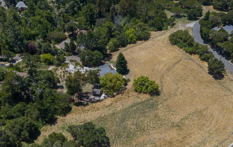 11 Recreation Drive, La Honda, California 94020