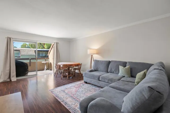 303 Tradewinds Drive 10, San Jose, California 95123