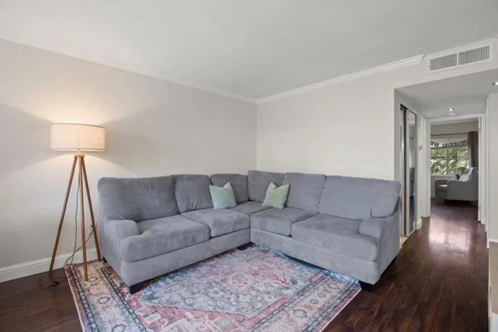 303 Tradewinds Drive 10, San Jose, California 95123