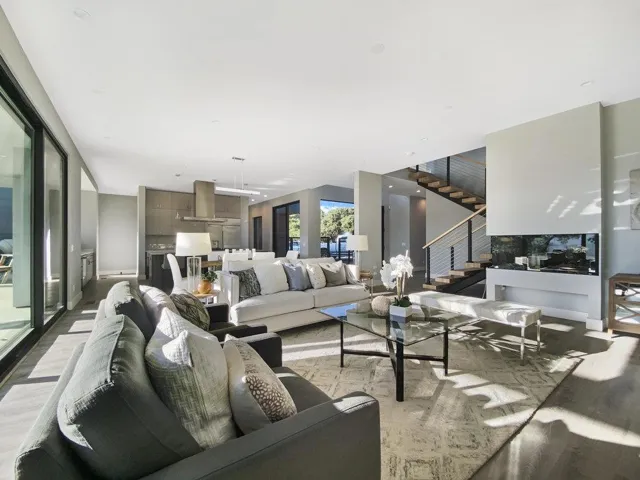 10 Notre Dame Place, Belmont, California 94002