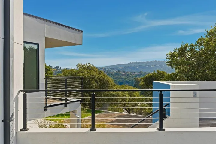 10 Notre Dame Place, Belmont, California 94002