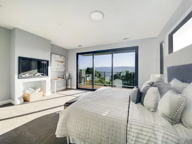 10 Notre Dame Place, Belmont, California 94002