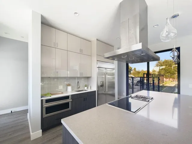 10 Notre Dame Place, Belmont, California 94002