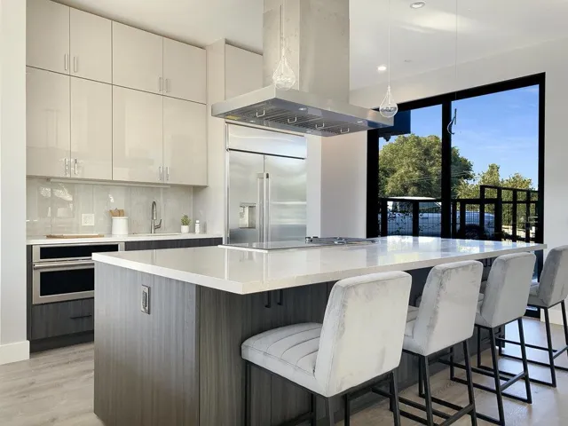 10 Notre Dame Place, Belmont, California 94002