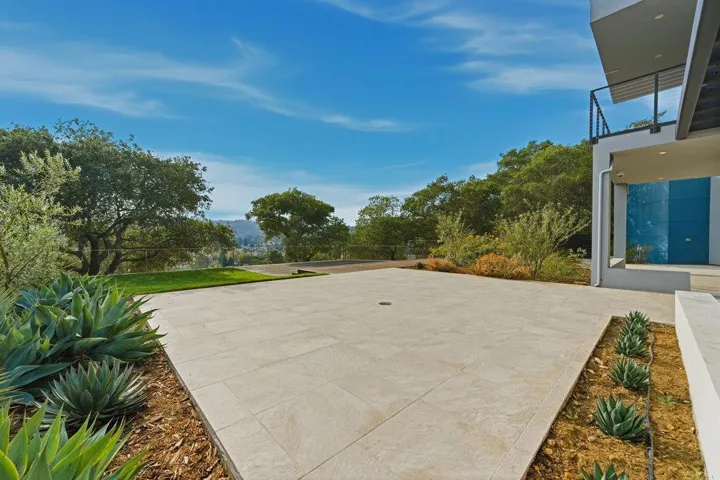 10 Notre Dame Place, Belmont, California 94002