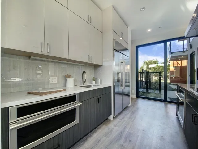 10 Notre Dame Place, Belmont, California 94002