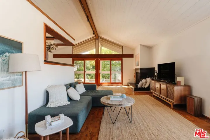 4450 Alla Road, Los Angeles, California 90066