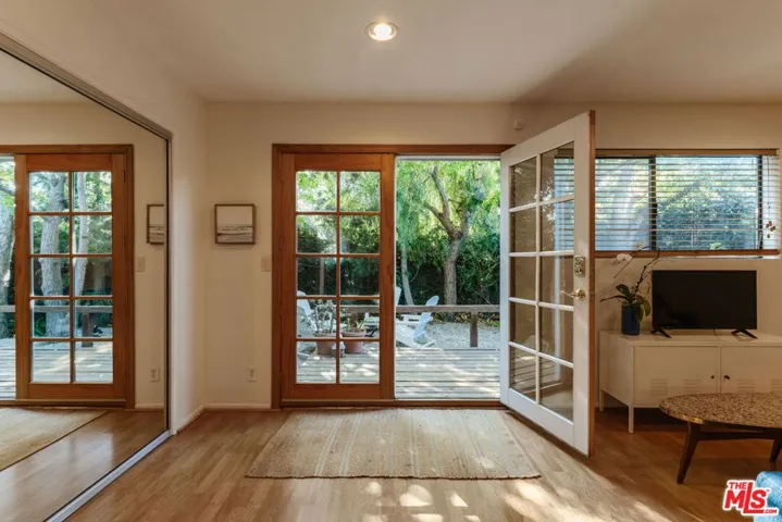 4450 Alla Road, Los Angeles, California 90066