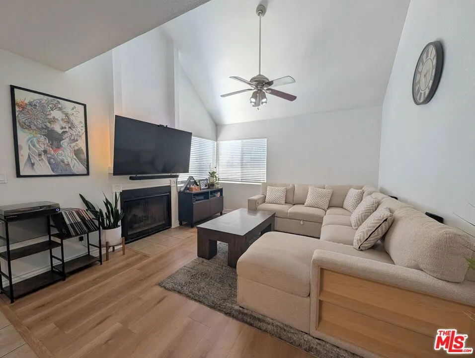 11826 Loma Dr