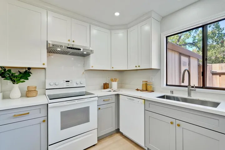 6255 Joaquin Murieta Avenue H, Newark, California 94560