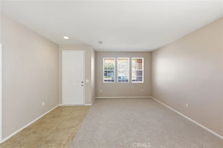 231 Spinnaker, San Jacinto, California 92583