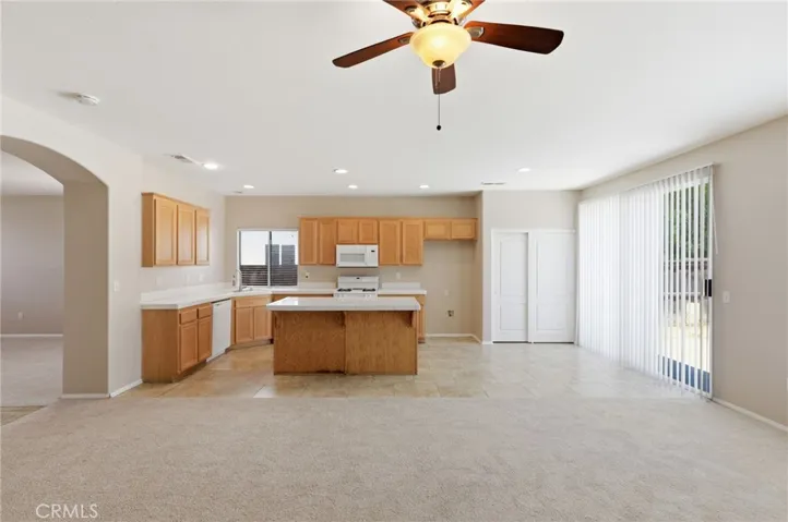 231 Spinnaker, San Jacinto, California 92583