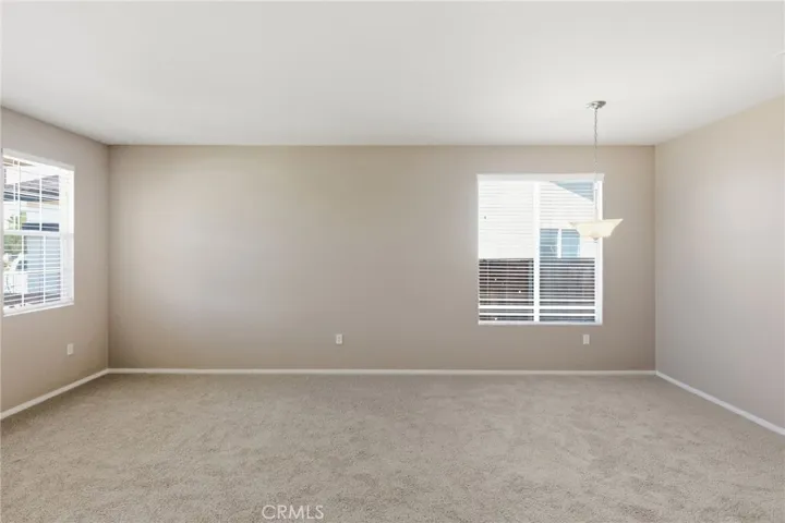 231 Spinnaker, San Jacinto, California 92583