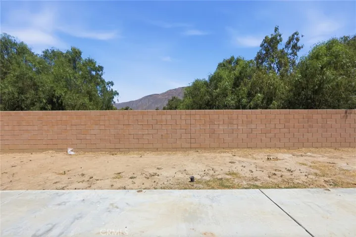 231 Spinnaker, San Jacinto, California 92583