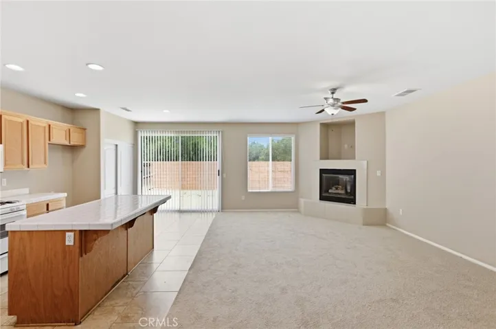 231 Spinnaker, San Jacinto, California 92583