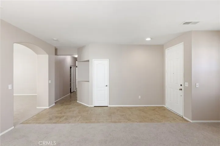 231 Spinnaker, San Jacinto, California 92583