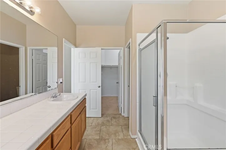 231 Spinnaker, San Jacinto, California 92583