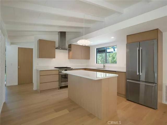 3505 El Lado, Glendale, California 91208