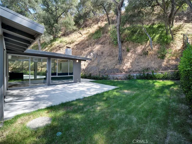 3505 El Lado, Glendale, California 91208