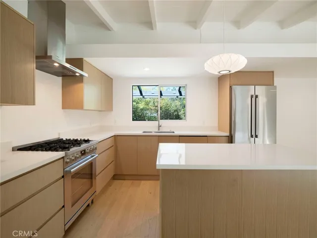 3505 El Lado, Glendale, California 91208