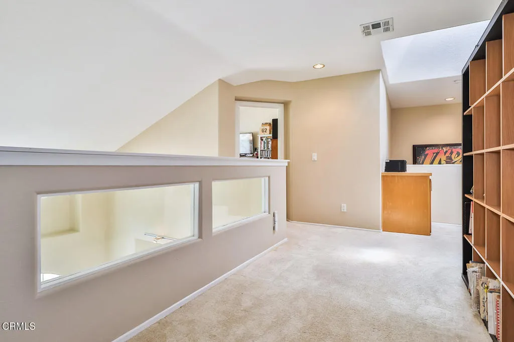 gStairs Landing and Laundry3