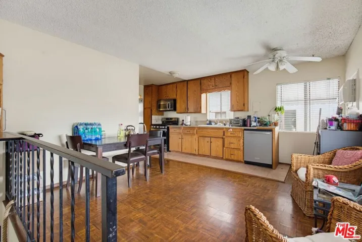 Rear Unit 2nd floor open livin