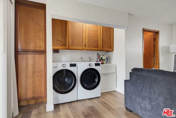 Rear Unit 1st floor laundry