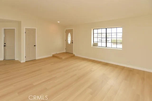 15620 Comanche Road, Apple Valley, California 92307