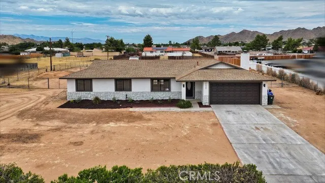 15620 Comanche Road, Apple Valley, California 92307