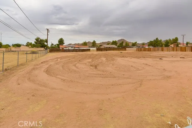 15620 Comanche Road, Apple Valley, California 92307
