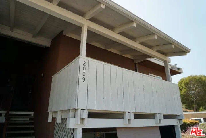 1300 Saratoga Avenue 2009, Ventura, California 93003