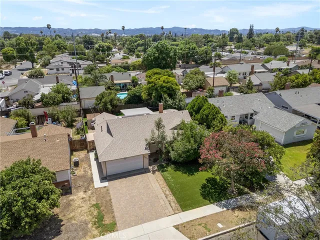 20310 Londelius, Winnetka, California 91306