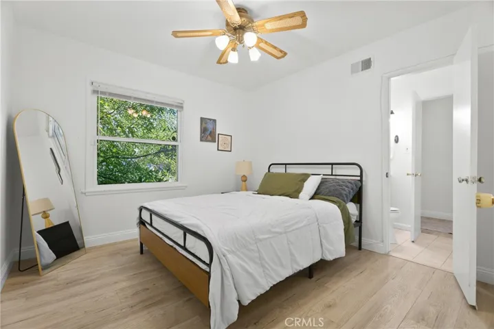 20310 Londelius, Winnetka, California 91306