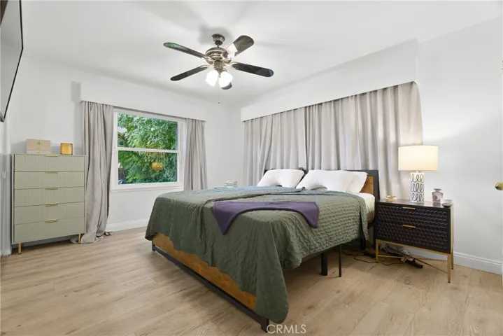 20310 Londelius, Winnetka, California 91306
