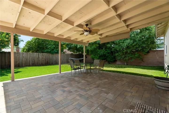 20310 Londelius, Winnetka, California 91306