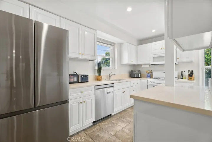 20310 Londelius, Winnetka, California 91306
