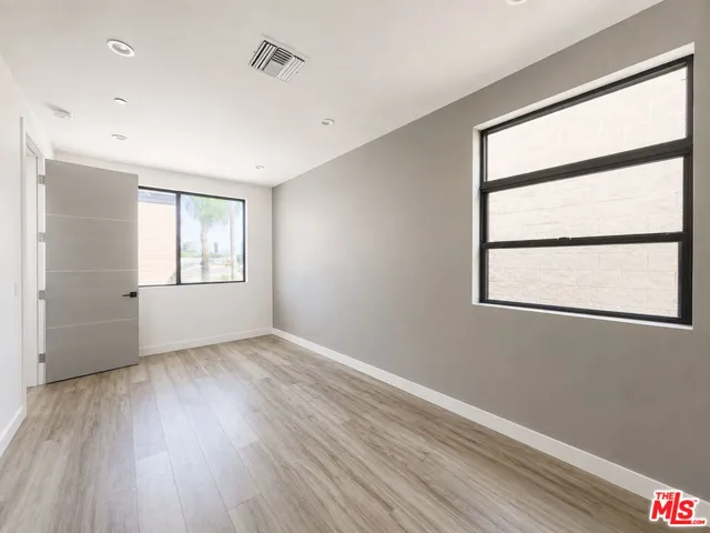 13354 Beach Avenue, Marina Del Rey, California 90292
