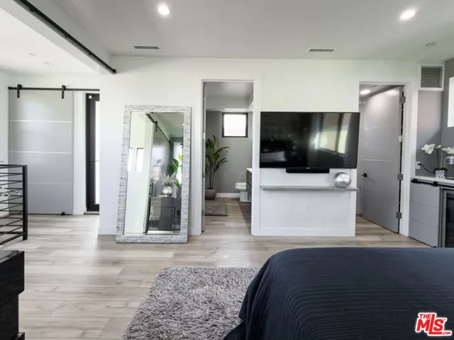 13354 Beach Avenue, Marina Del Rey, California 90292