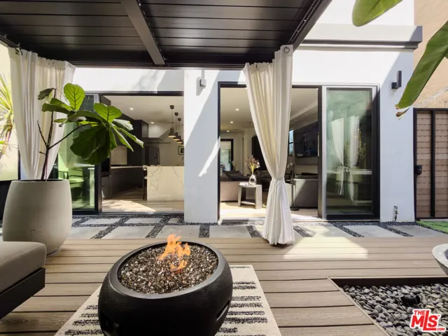 13354 Beach Avenue, Marina Del Rey, California 90292