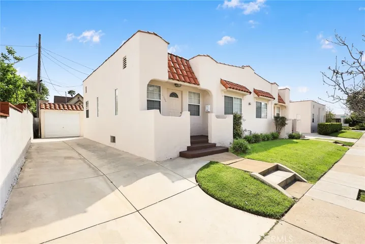 2306 W Alhambra Road, Alhambra, California 91801