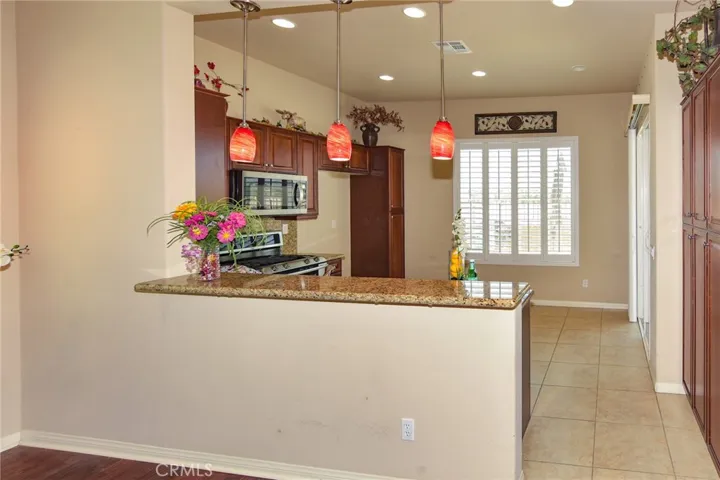 10404 Darby Road, Apple Valley, California 92308