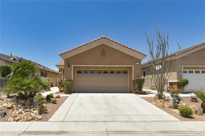 10404 Darby Road, Apple Valley, California 92308