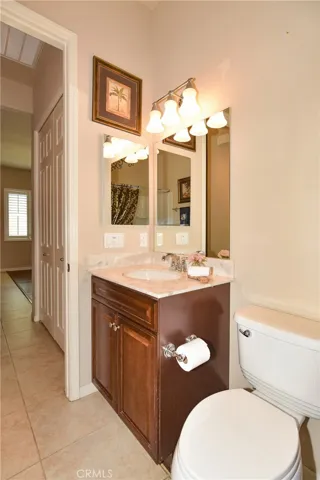 10404 Darby Road, Apple Valley, California 92308