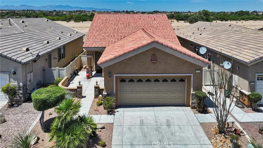 10404 Darby Road, Apple Valley, California 92308