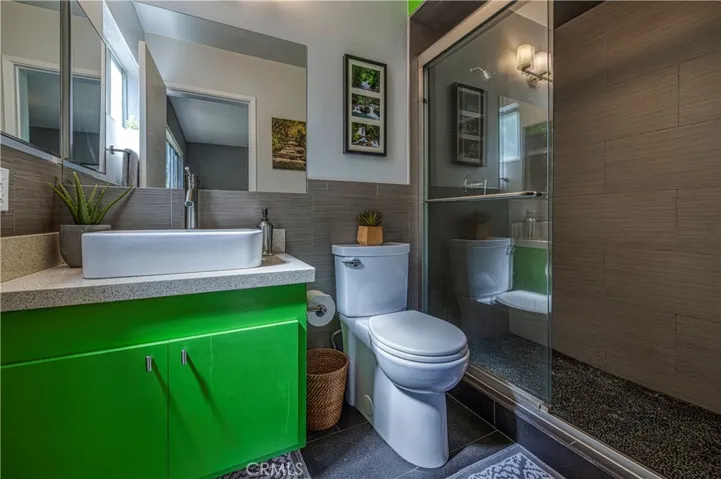 4353 Colfax Avenue 13, Studio City, California 91604